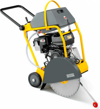 Резчик швов Wacker Neuson MFS-1350CE в прокат в Екатеринбурге. У нас лучшая цена за сутки! Возможность взять в аренду с выгодной скидкой до 40% при экспресс доставке 24/7. И помните, ночью стоимость еще дешевле на 30%! #арендапрокат #виброплита #выгодно